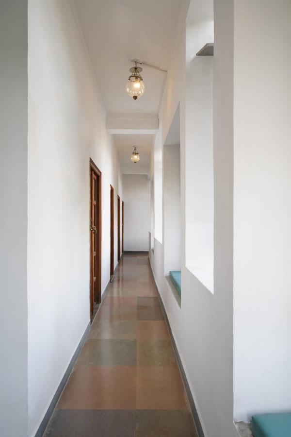 Hibiscus Hotel Udaipur Exterior photo
